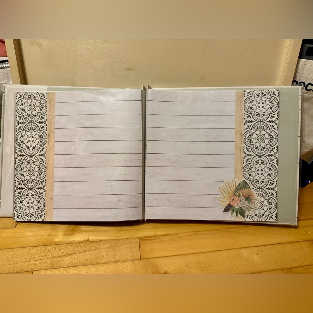 The Paper Studio 12x12 Scrapbook Album NWT – Modern Farmhouse Floral - Picture 9 of 10